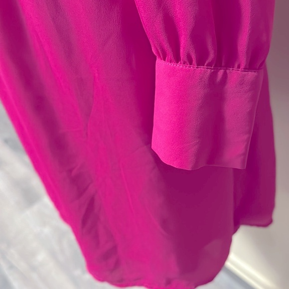 Women's Dress in HOT PINK S NWT - Picture 3 of 6